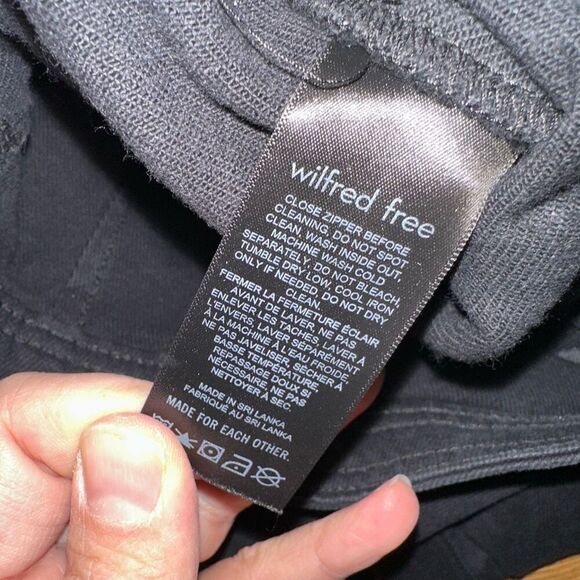 Wilfred 00 black tapered pants - Picture 5 of 10